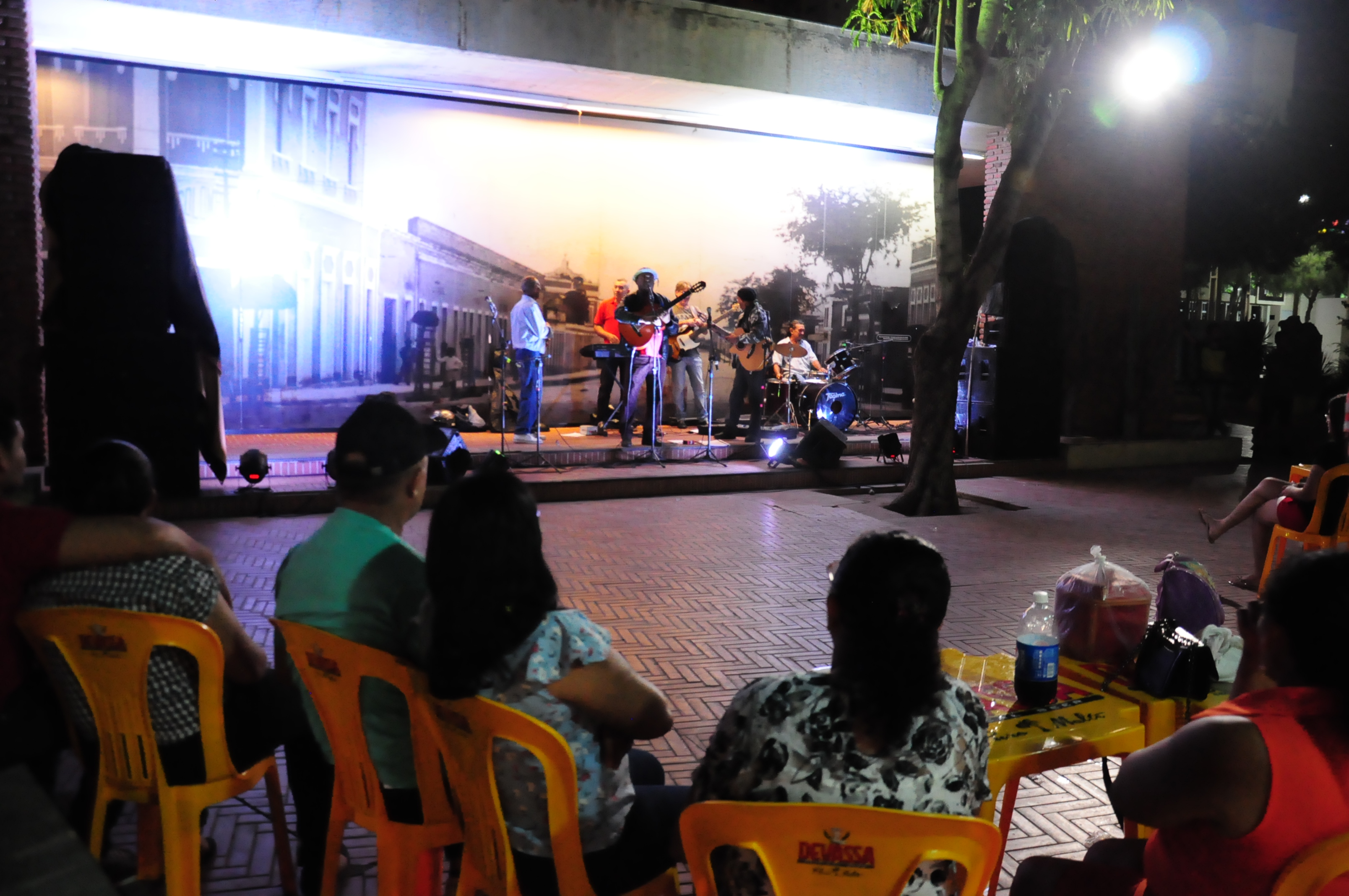 Música e poesia animam polo Cultura Popular no Corredor Cultural