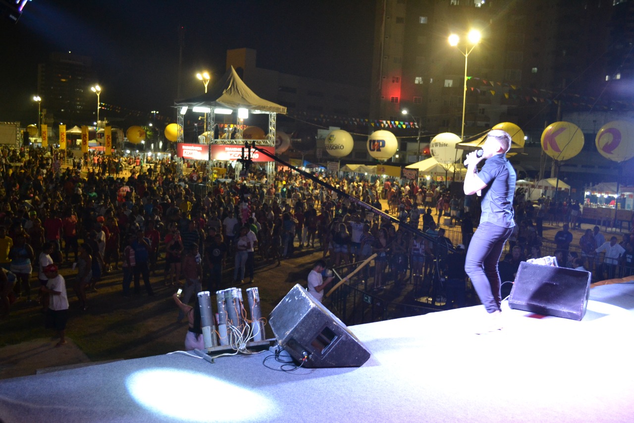 Mossoroense Filipe Costa abre shows da Estação das Artes Elizeu Ventania