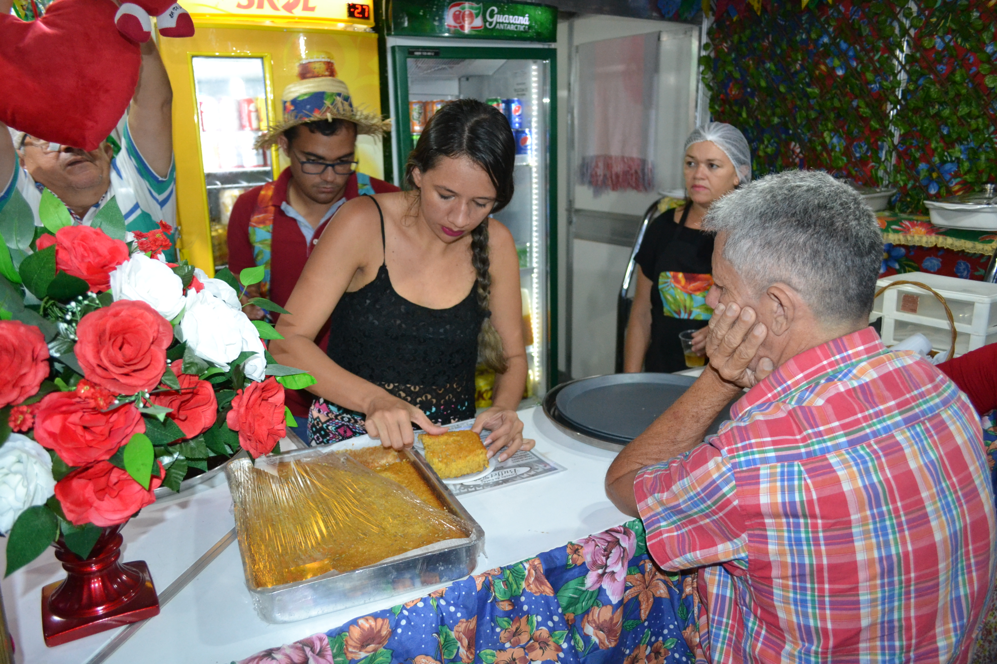 Comerciantes investem em variedades para atender público que visita a Cidadela