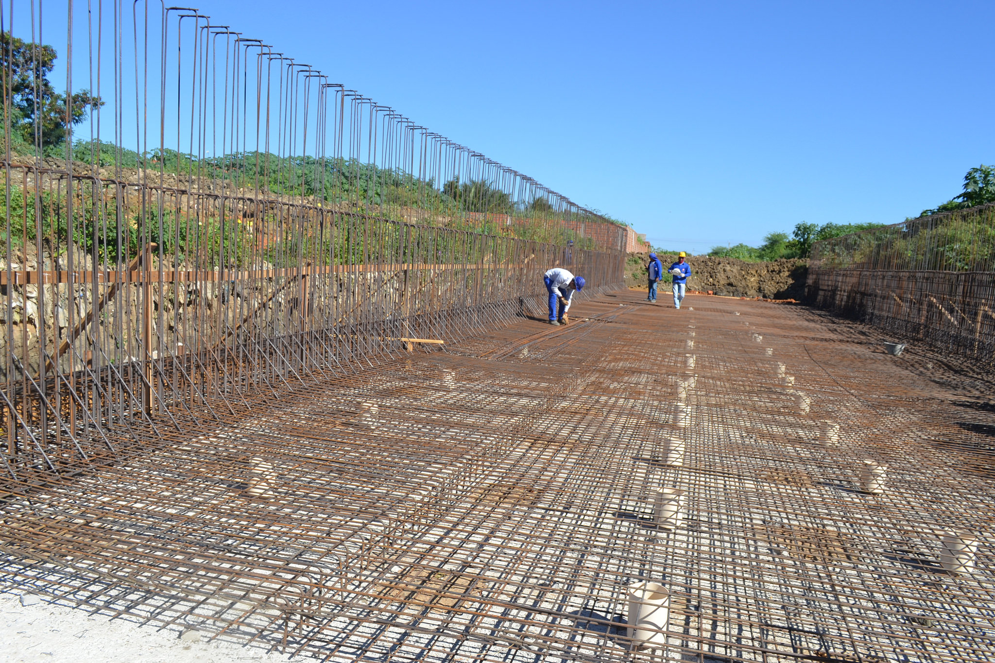 Obras de drenagem do Santa Helena seguem em ritmo acelerado