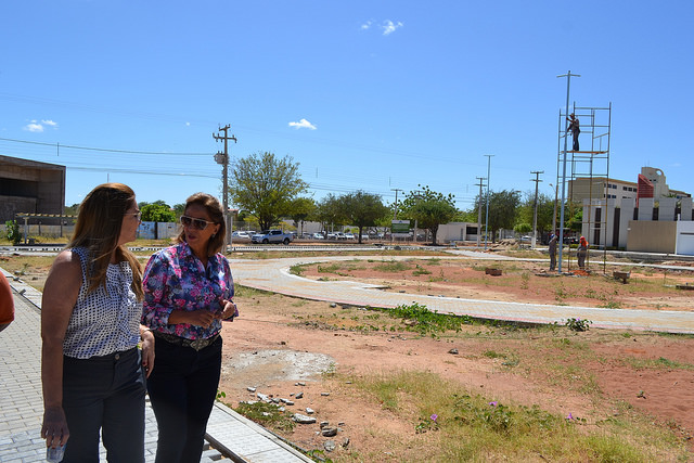 Prefeita inspeciona serviços de Infraestrutura