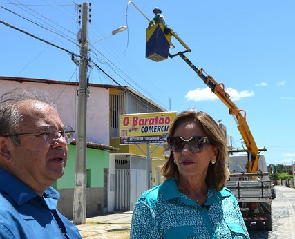 Ruas do Santo Antônio continuam recebendo iluminação de LED