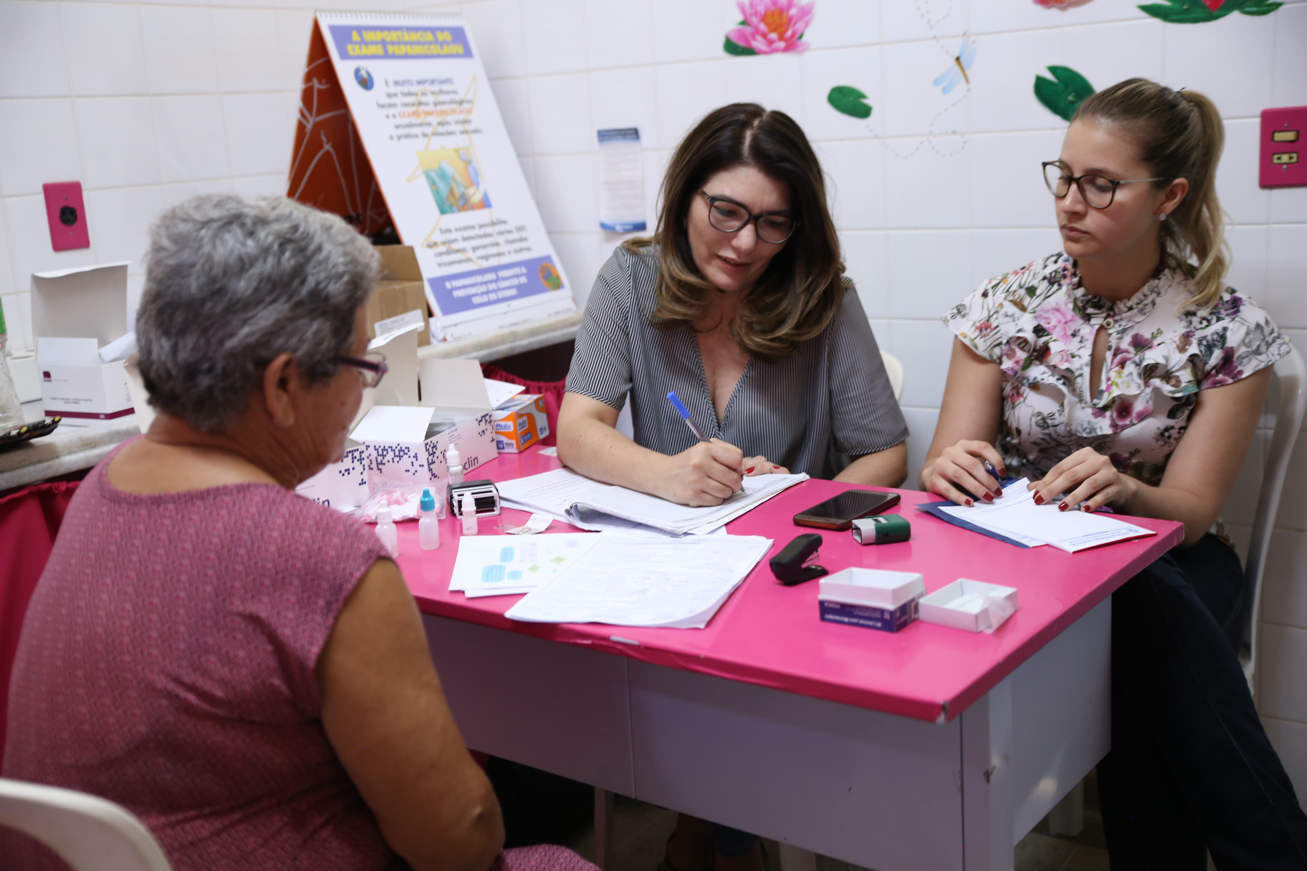 UBS Cid Salem em parceria com Universidades realiza orientações de prevenção e promoção da saúde da mulher