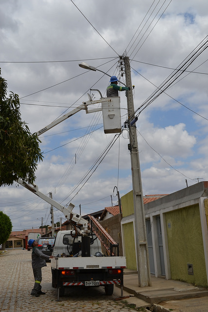 Novas ruas do Redenção recebem iluminação em led