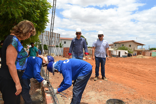 Prefeita visita obras da Creche Proinfância do Sumaré