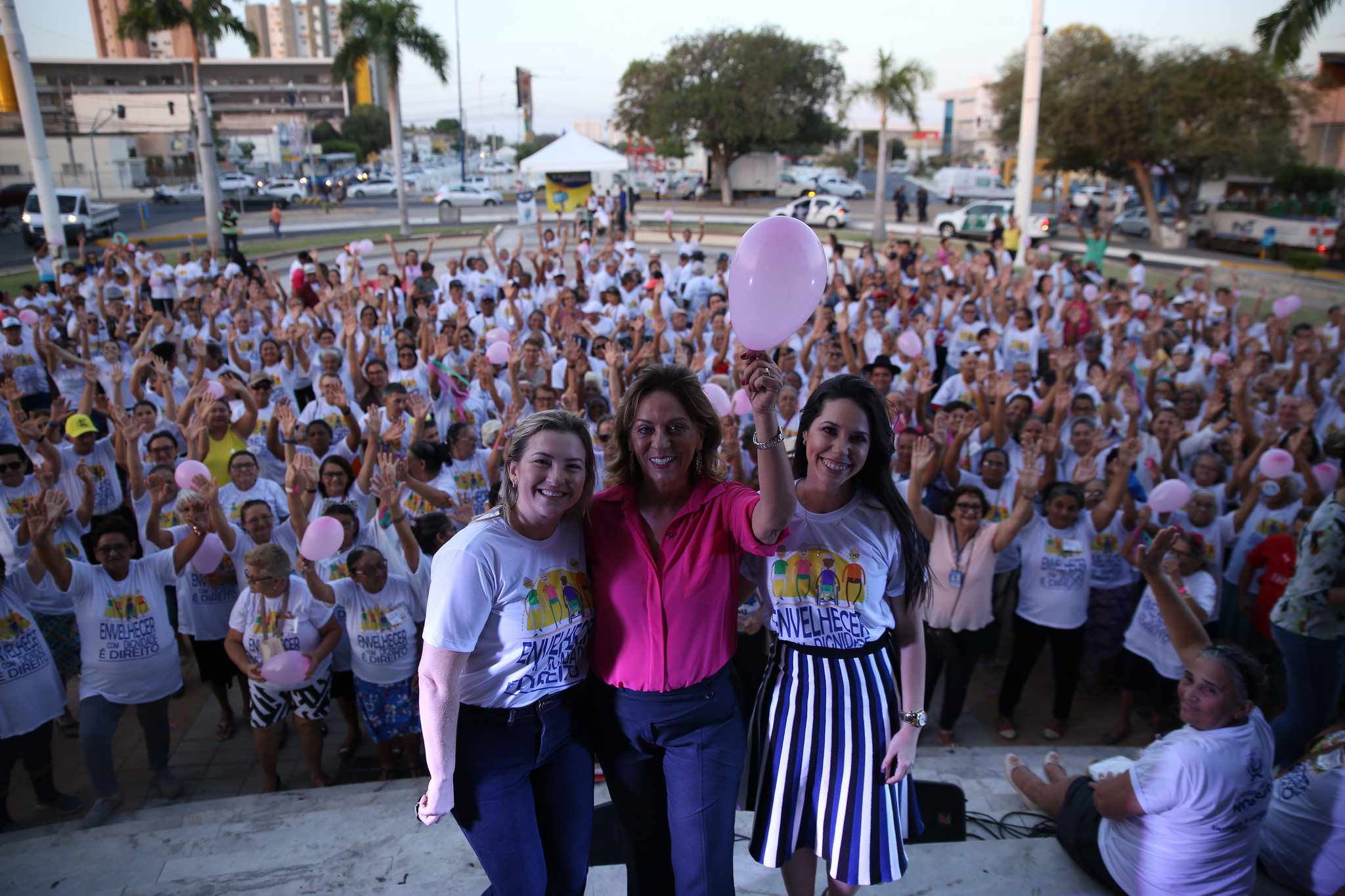 Idosos têm tarde de entretenimento e atividades físicas