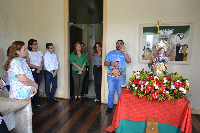 Imagem peregrina de Santa Luzia visita Palácio da Resistência