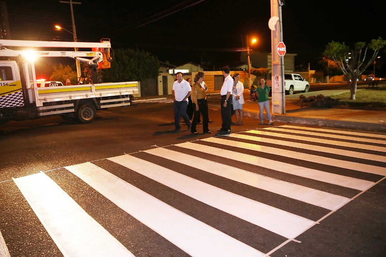 Prefeita visita recuperação da sinalização horizontal em trechos da cidade