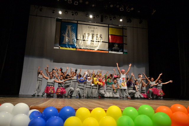 Alunos da Escola de Artes de Mossoró apresentam festival no teatro Dix Huit Rosado