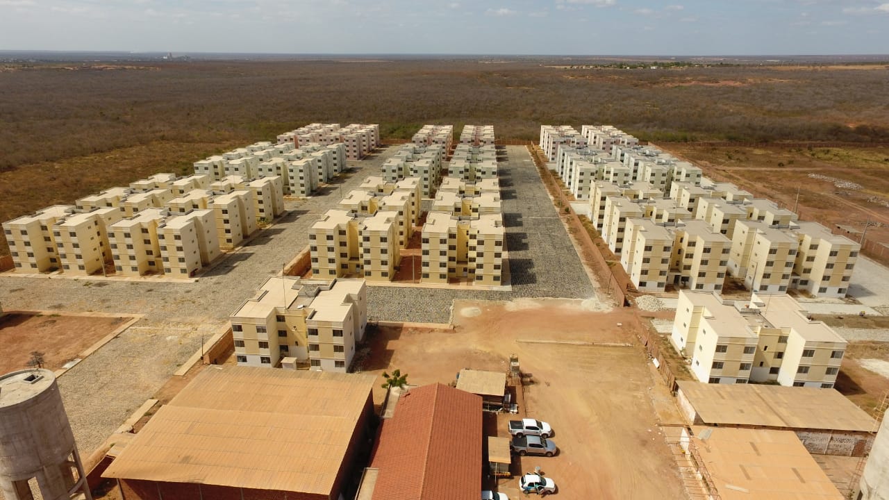 Prefeita visita obras do Residencial Mossoró