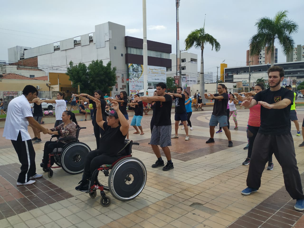 Aula de Taichi é mais uma opção de lazer no Viva a Rio Branco