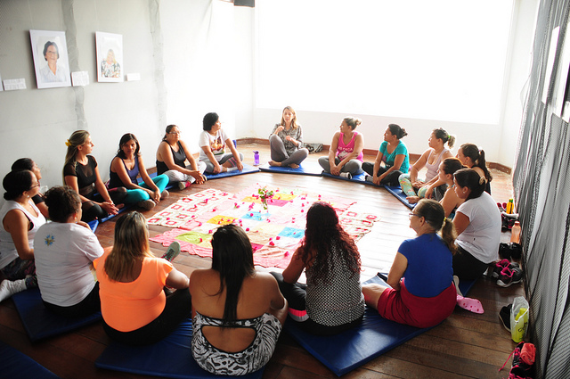 Mulheres têm manhã de meditação no Memorial da Resistência