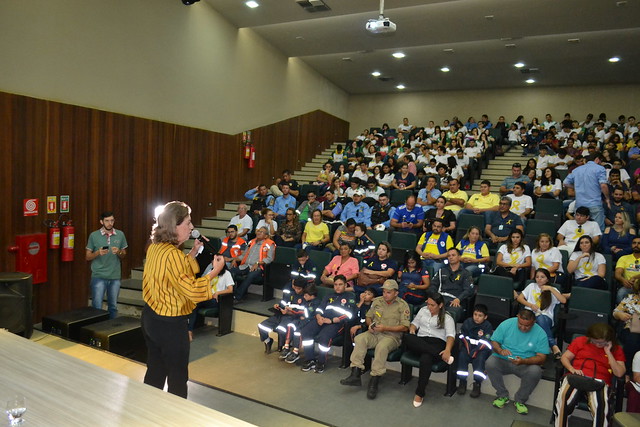 Rosalba defende que empresa que irá explorar campos maduros instale sede em Mossoró