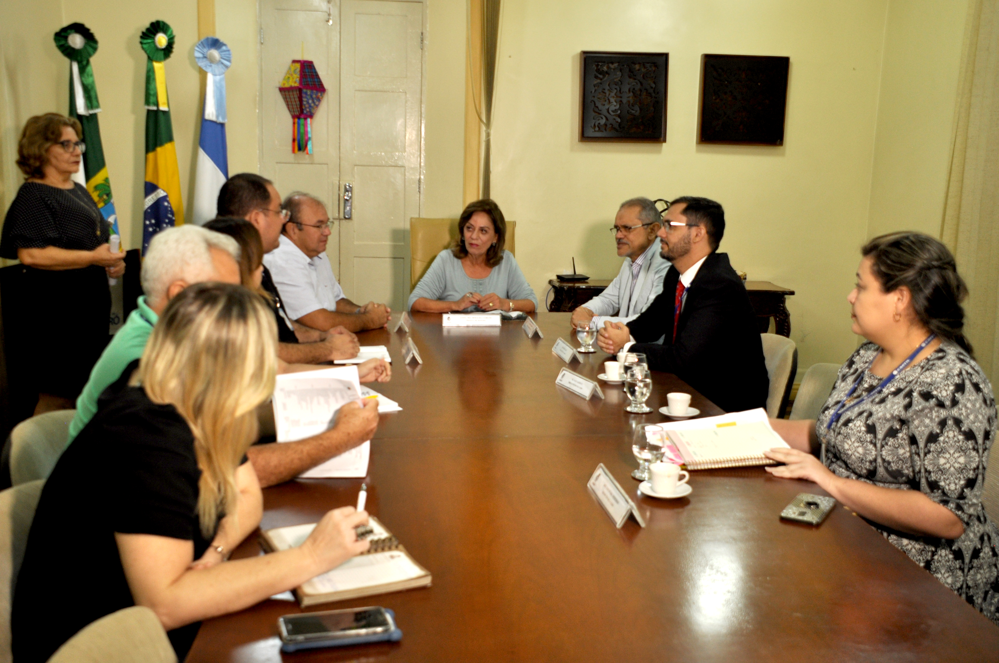 Plano Municipal de Saneamento Básico é debatido em reunião com a Caern