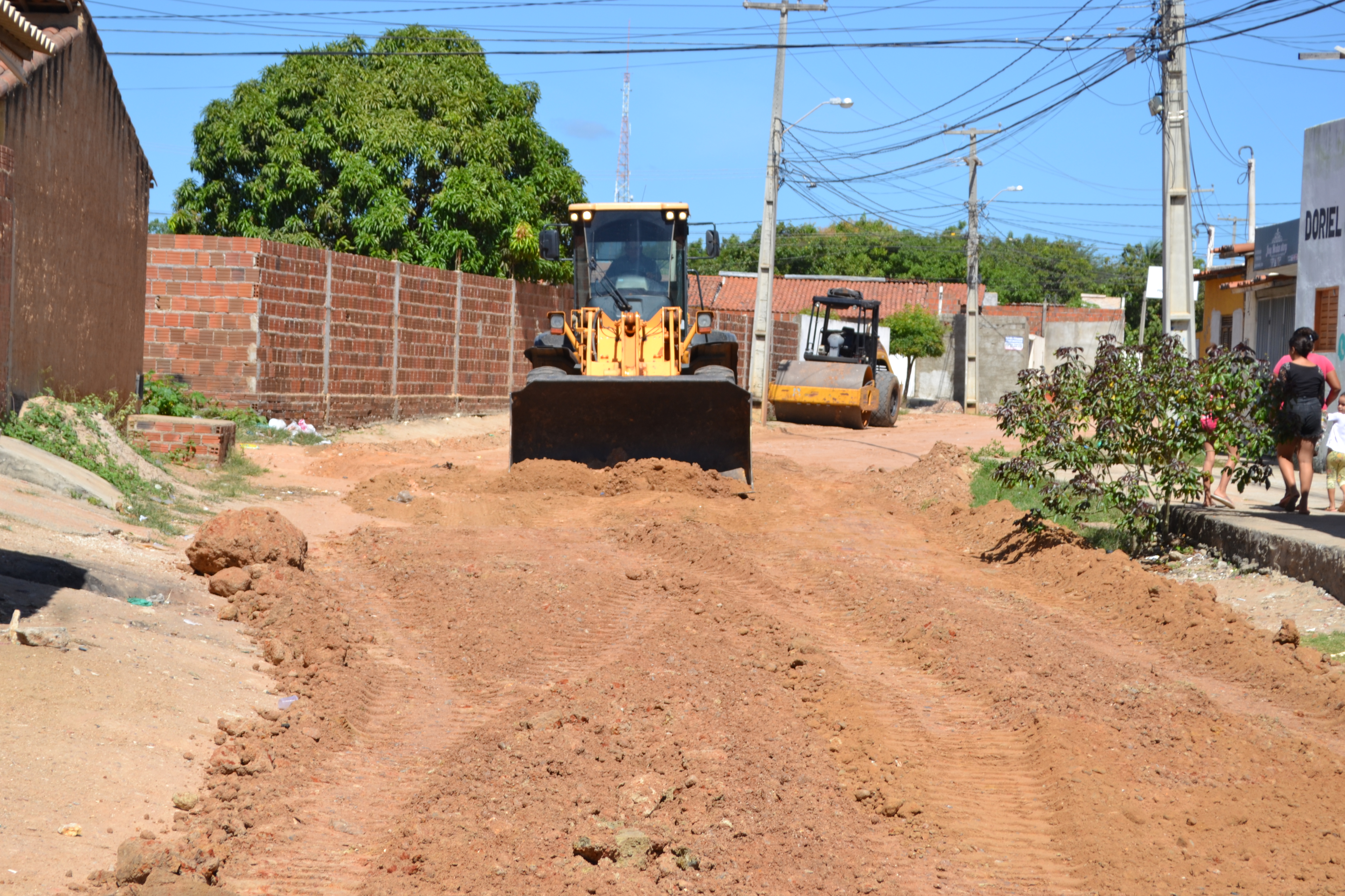 Prefeitura recupera vias no Alto da Pelonha