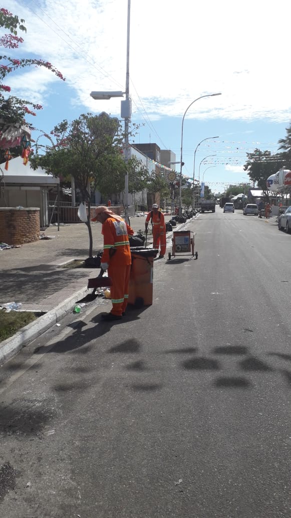 Logo após o Pingo, Prefeitura inicia limpeza no Corredor Cultural