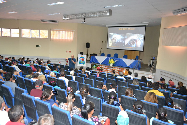 Seminários sobre desenvolvimento rural lotam plateia do auditório da Ufersa