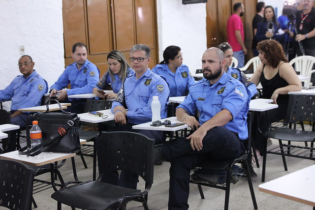 Agentes de trânsito iniciam I Curso de Libras na UERN