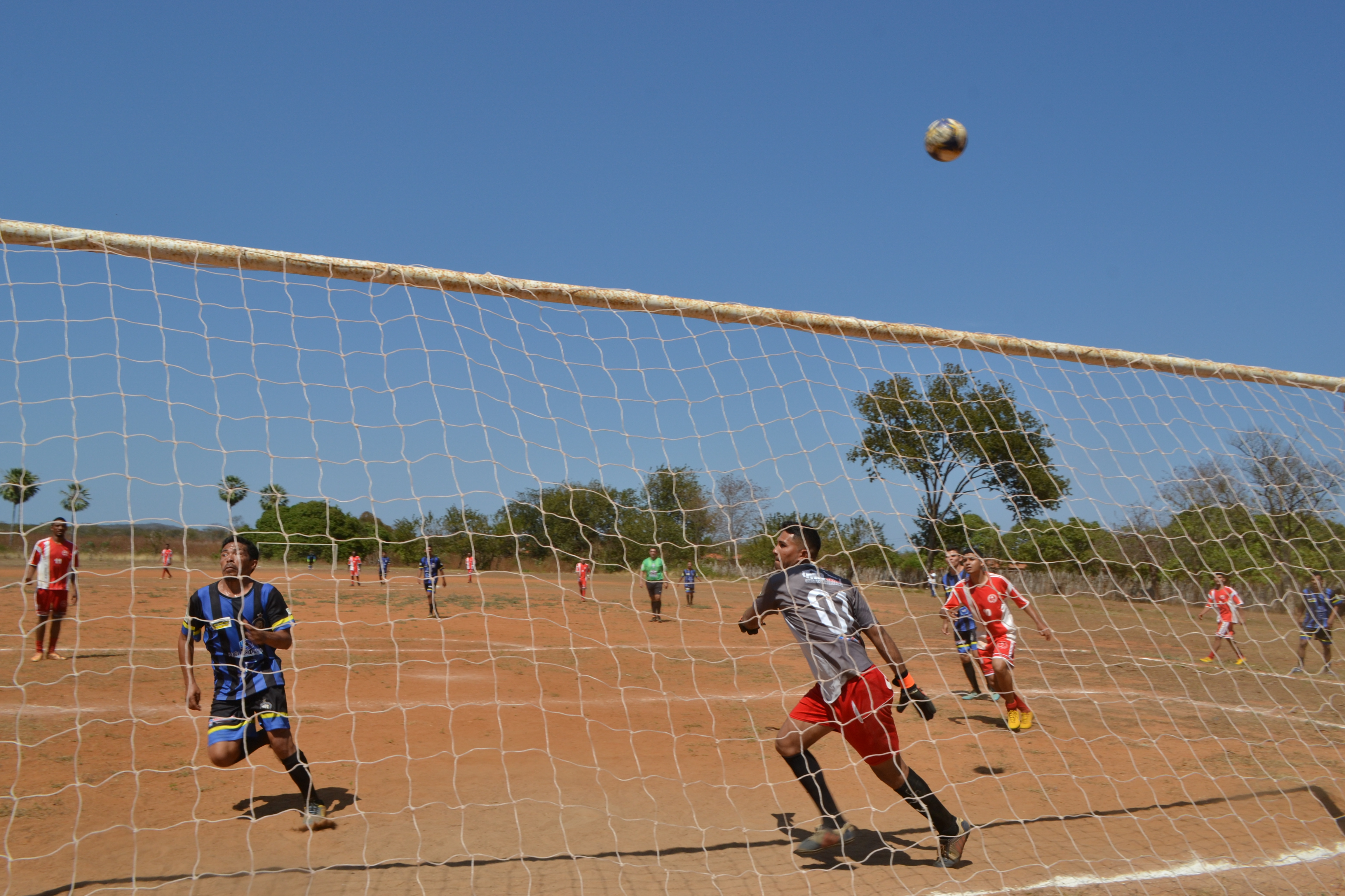 SUBURBÃO: América do Coqueiro se classifica para Semifinal do Circuito de Futebol Amador