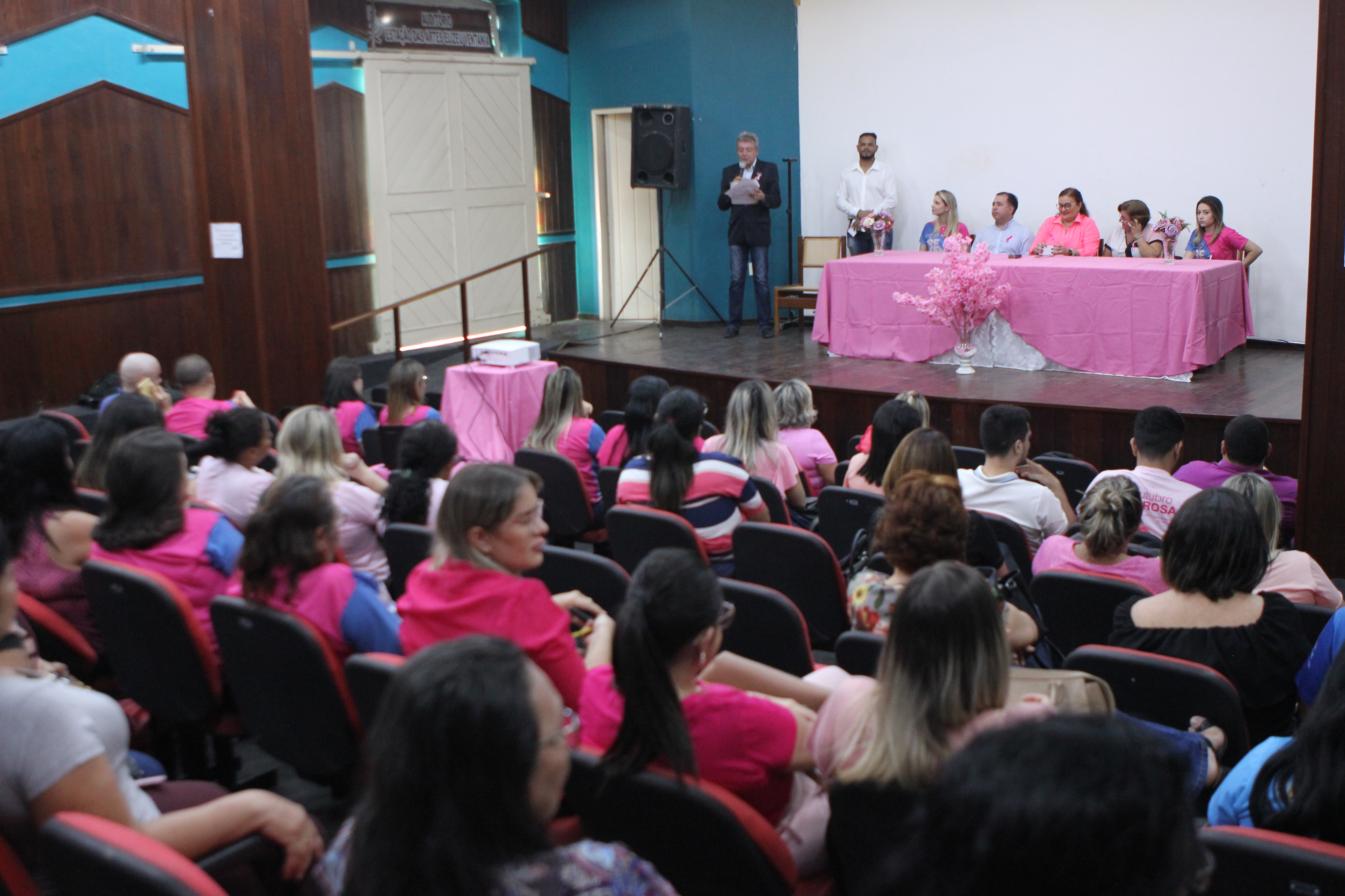 Ações de saúde preventivas contra o câncer de mama e de colo de útero serão intensificadas em outubro