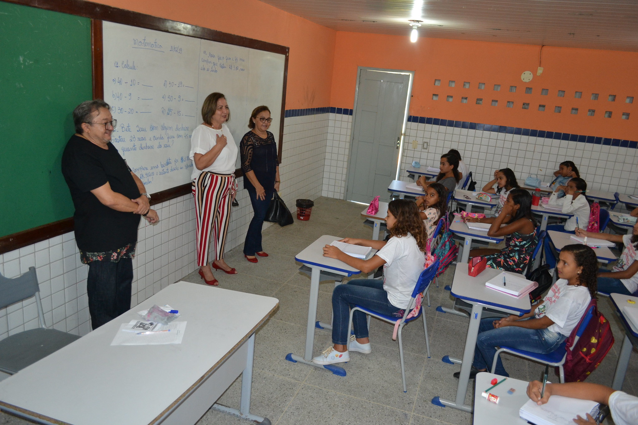 Prefeita Rosalba Ciarlini visita escolas na abertura do ano letivo municipal