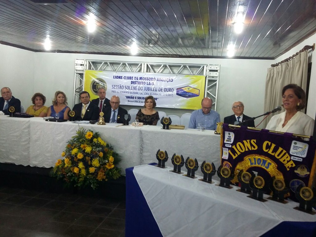 Prefeita Rosalba Ciarlini recebe homenagem do Lions Clube Abolição