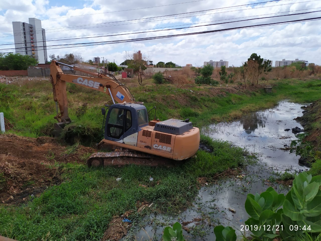 Serviços Urbanos segue com cronograma de limpeza de canais