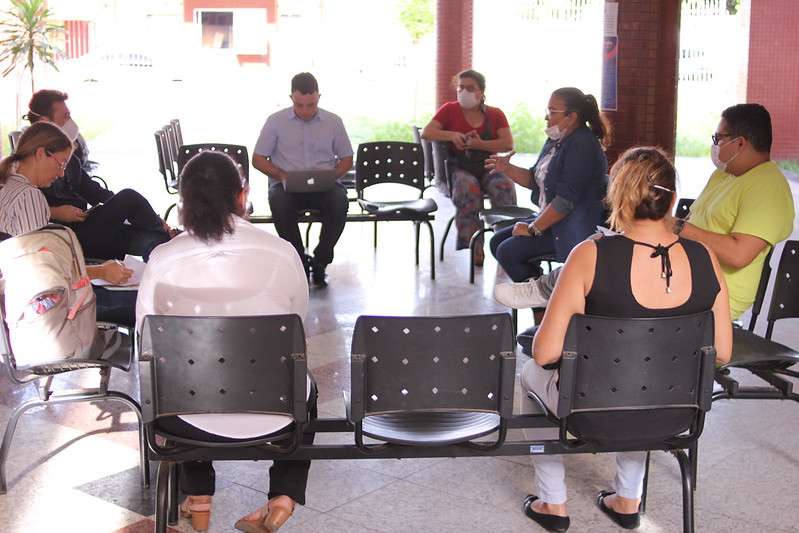 Secretaria de Saúde e professores do curso de medicina discutem parcerias para prevenção ao novo coronavírus