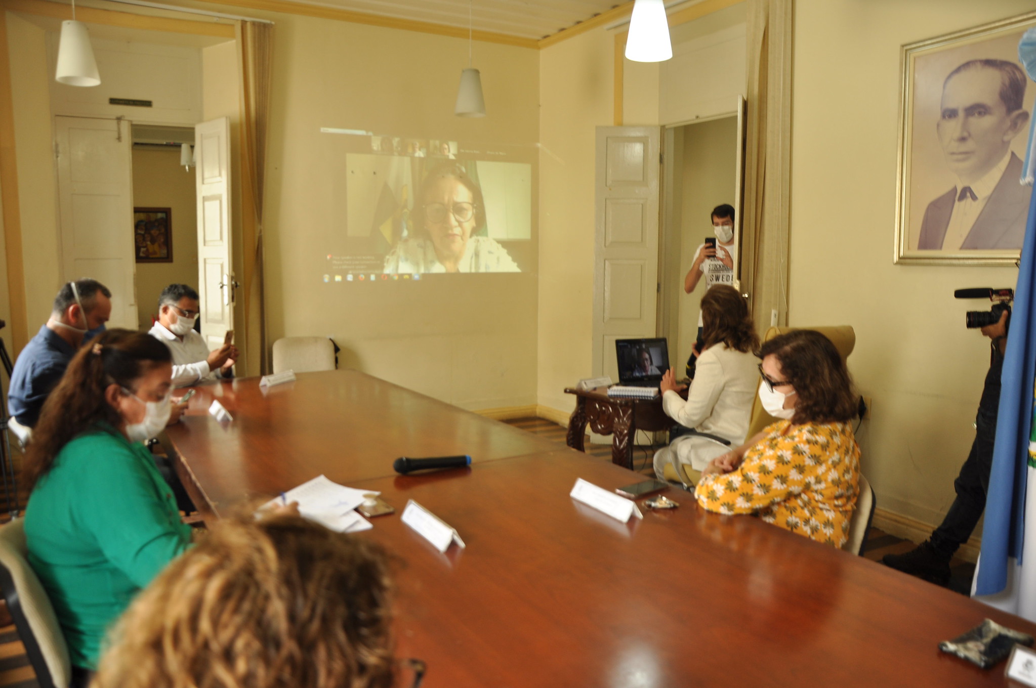 Prefeita Rosalba Ciarlini e governadora Fátima Bezerra realizam videoconferência e discutem ações de prevenção e combate ao coronavírus