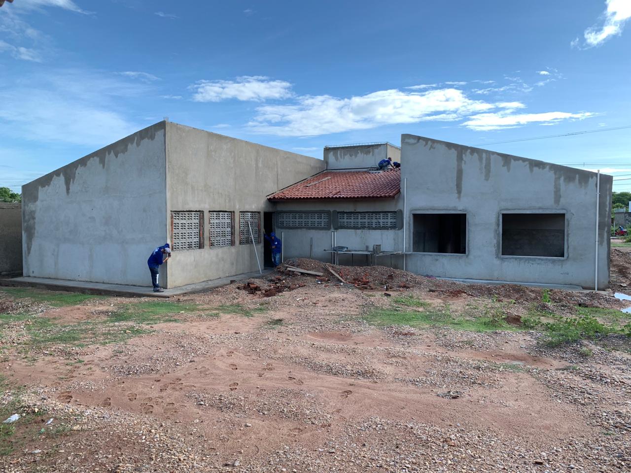 Construção da Unidade Básica de Saúde do bairro Vingt Rosado segue em andamento