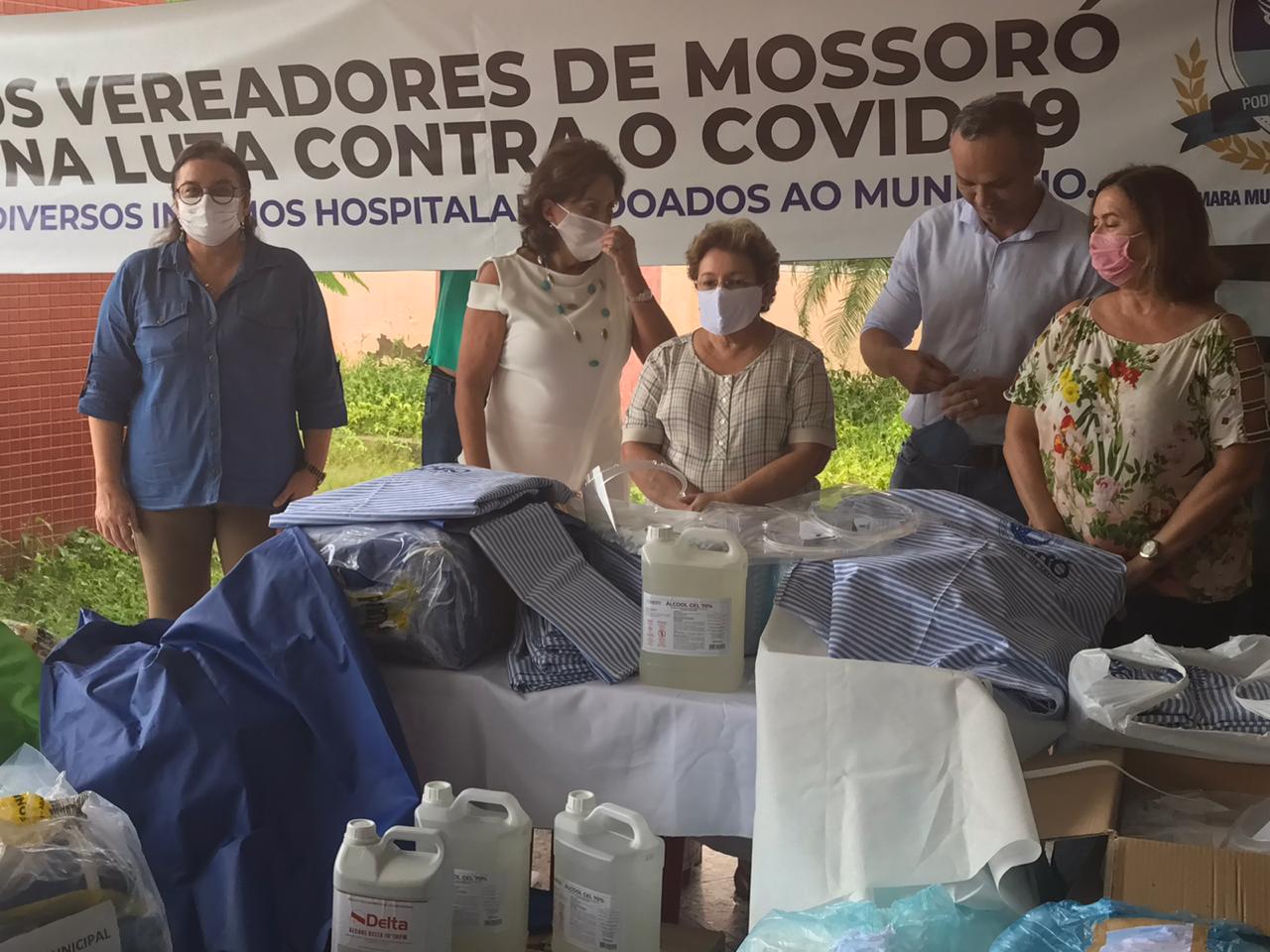 Prefeitura de Mossoró recebe doações de material hospitalar e EPIs da Câmara Municipal