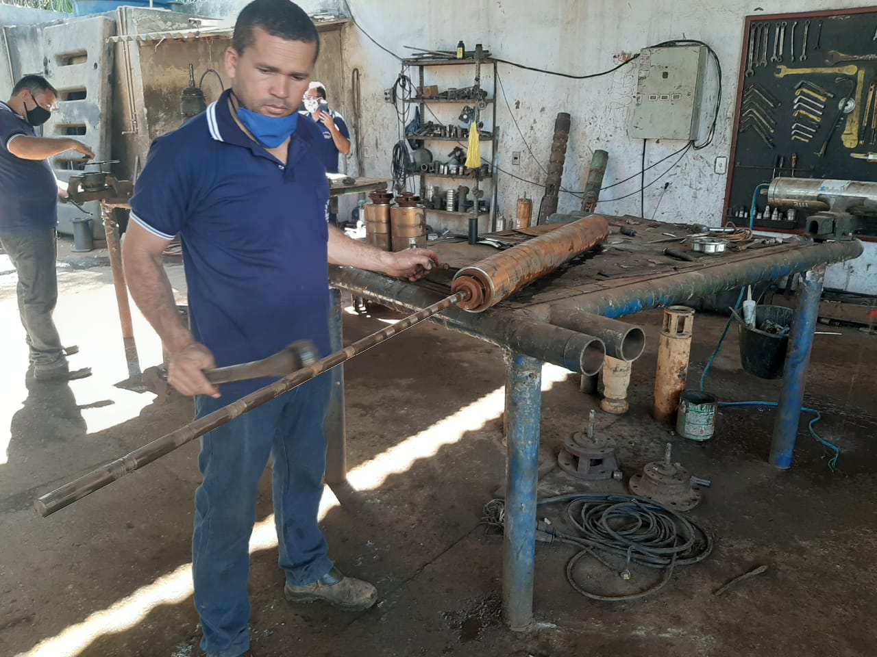 Agricultura segue com trabalho de manutenção em bombas e dessalinizadores