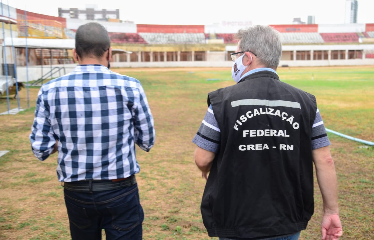 PM e CREA fecham ciclo de vistorias do Estádio Nogueirão para renovação de laudos