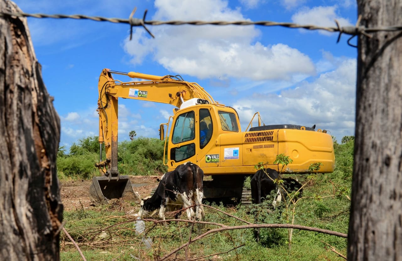 Obras e serviços do Mossoró Limpa chegam ao Planalto 13 de Maio