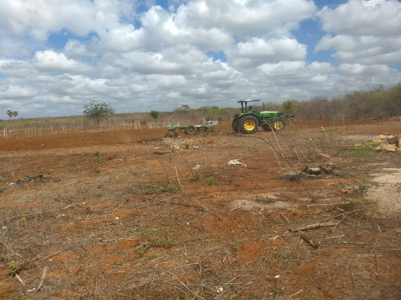 Secretaria de Agricultura inicia corte de terra na zona rural de Mossoró